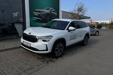 Selection 2.0TDI 150km, DSG, Matrix, ACC, 360*, wnętrze Szara Suedia